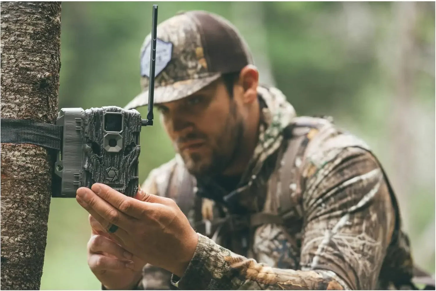 Fusion X 26MP Trail Camera (Verizon, 4-Pack) Bundle with 32GB SD Card (4-Pack) and Card Reader Compatible with Mac a