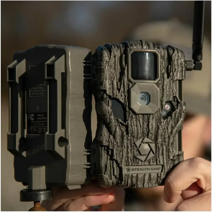 Fusion X 26MP Trail Camera (Verizon, 4-Pack) Bundle with 32GB SD Card (4-Pack) and Card Reader Compatible with Mac a